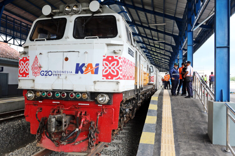 Foto Kereta Api Indonesia. (urbanasia.com)