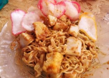 Foto ilustrasi ketoprak Indomie. (Foto: Instagram/ketoprakindomie.cilodong)