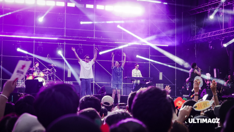 Rizky Febian dan Mahalini berkolaborasi saat penampilan Juicy Luicy di Pestapora Stage, Jiexpo Kemayoran pada Minggu (22/09/24). (ULTIMAGZ/Kezia Essie Awuy)