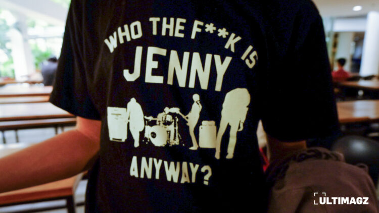 Ilustrasi teman pencerita yang memakai baju “Who the F*** is Jenny”. (ULTIMAGZ/Febrian Dwianto)