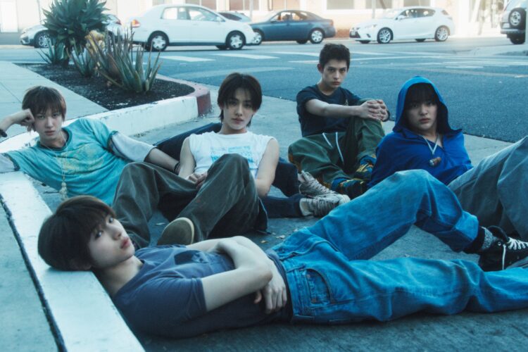 CORTIS dalam foto konsep album GREENGREEN. (X/@BIGHIT_MUSIC)