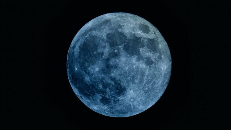 Benarkah Bulan Berwarna Biru dalam Fenomena Blue Moon? (ULTIMAGZ)