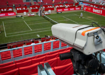 Alat mata elang yang digunakan dalam pertandingan tenis. (Foto: tennis365.com)