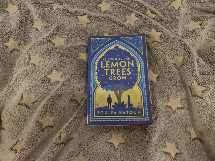 Sampul buku As Long As The Lemon Trees Grow karya Zoulfa Katouh. (ULTIMAGZ/Radella Dagna)