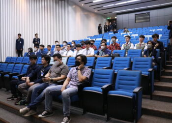 Suasana pembukaan kompetisi Robo Camp 2024 di Lecture Hall UMN pada Senin (05/02/24) (Robo Camp)