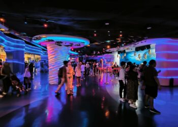 Kondisi lobi BXSea Bintaro Jaya pada hari kedua Lebaran, Selasa (01/04/25). (BXSea Oceanarium)