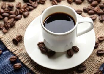 Foto hidangan minuman kopi Amerikano. (www.fimela.com)