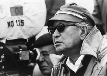 Akira Kurosawa selama proses pembuatan Kagemusha (1980) (britannica.com)