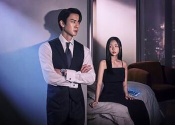 (Dari kiri ke kanan) Baek Sa-eon (Yoo Yeon-seok) dan Hong Hee-joo (Chae Soo-bin) di poster When the Phone Rings. (m.imdb.com)