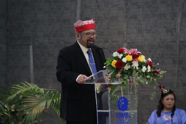 Sambutan oleh Prof. Dr. Ninok Leksono, M.A dalam pengangkatan visiting professor UCSI (Dokumentasi UMN)