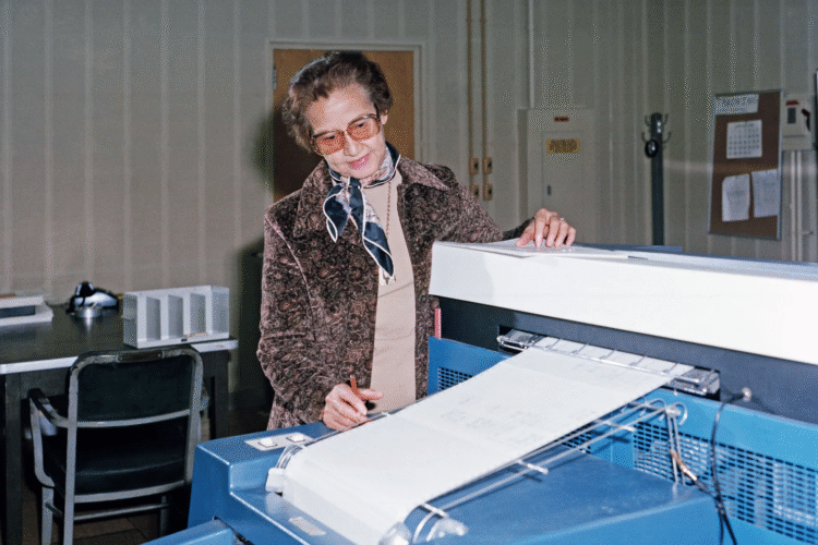 Potret Katherine Johnson di Pusat Penelitian Langley NASA pada 1980. (nasa.gov)