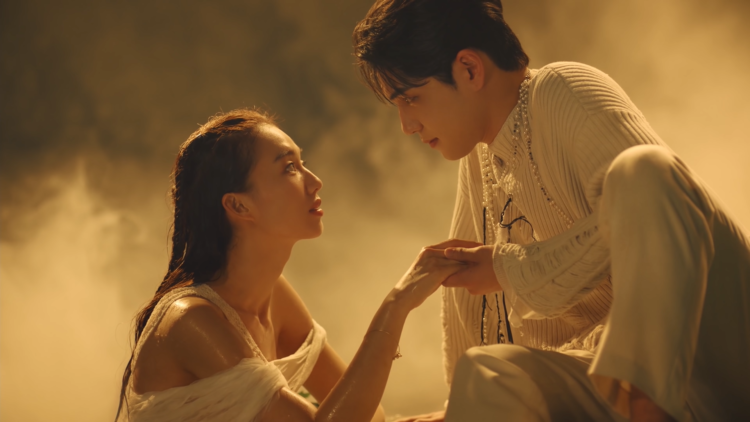 Video musik Wonpil DAY6 untuk single “Voiceless”. (Foto: YouTube/JYP Entertainment)