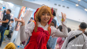 Azra, salah satu pengunjung acara Comic Frontier 22 yang melakukan cosplay sebagai Sakura dari Cardcaptor Sakura. (ULTIMAGZ/Muara Ikhwan)