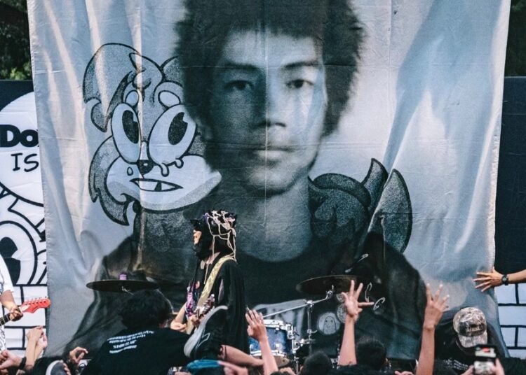 Konser showcase album Melankolia Radikal oleh Dongker (instagram.com/keivisalman)
