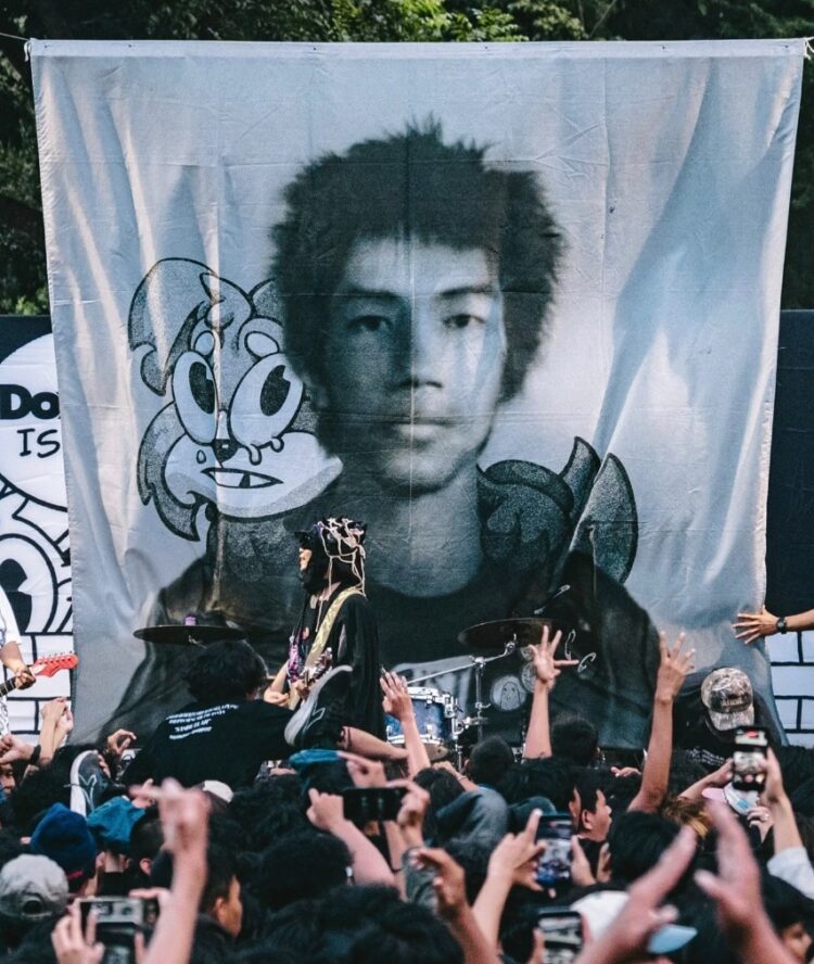Konser showcase album Melankolia Radikal oleh Dongker (instagram.com/keivisalman)