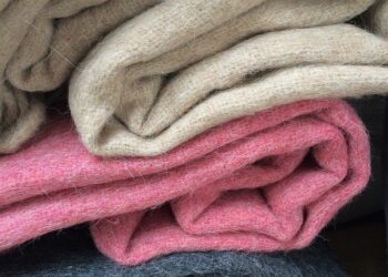 Selimut, Selembar Kain Penuh Cerita (ULTIMAGZ)