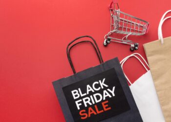 Black Friday, istilah yang identik dengan kegiatan belanja di era sekarang. (freepik.com)
