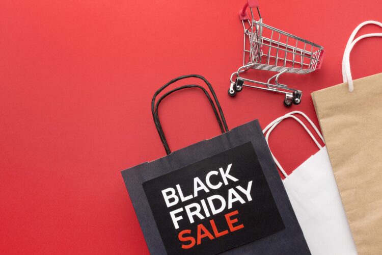 Black Friday, istilah yang identik dengan kegiatan belanja di era sekarang. (freepik.com)