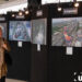 Pengguna MRT yang sedang melewati pameran foto kumparan di Jembatan Interkoneksi MRT ASEAN pada Rabu (27/03/2024). (ULTIMAGZ/Muhammad Daffa Abyan)