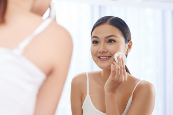 hellosehat bahaya sering ganti skincare