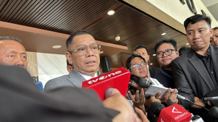 Wakil Ketua DPR RI, Adies Kadir di Gedung DPR RI, Jakarta, Selasa (08/07/25). (tirto.id/Nabila Ramadhanty Putri Darmadi)