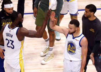 Warriors Ungguli Mavericks 3-0 di Western Conference Finals