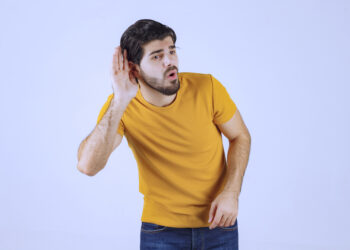 Ilustrasi tone deaf. (freepik.com)