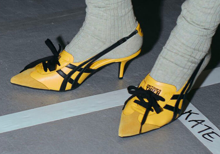 Sepatu hak tinggi Onitsuka Tiger. (sneakersnews.com)