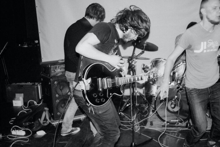 Foto ilustrasi skena rock. (unsplash.com/iam_os)