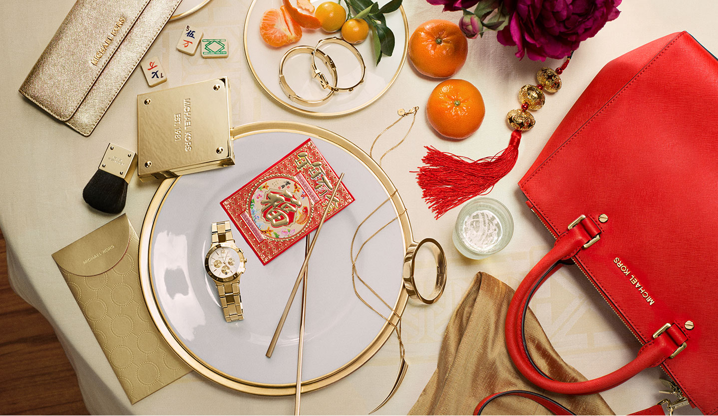 Ada Monyet di Tas Michael Kors?