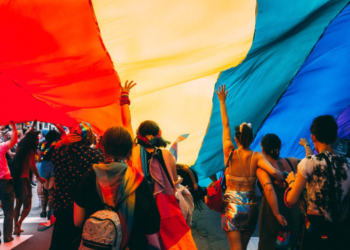 Ilustrasi lesbian, gay, biseksual, transgender dan queer (LGBTQ). (Foto: Unsplash/Mercedes Mehling)