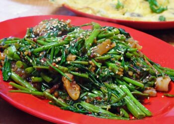 Ilustrasi tumis kangkung sebagai makanan pendamping. (pixabay/cegoh)